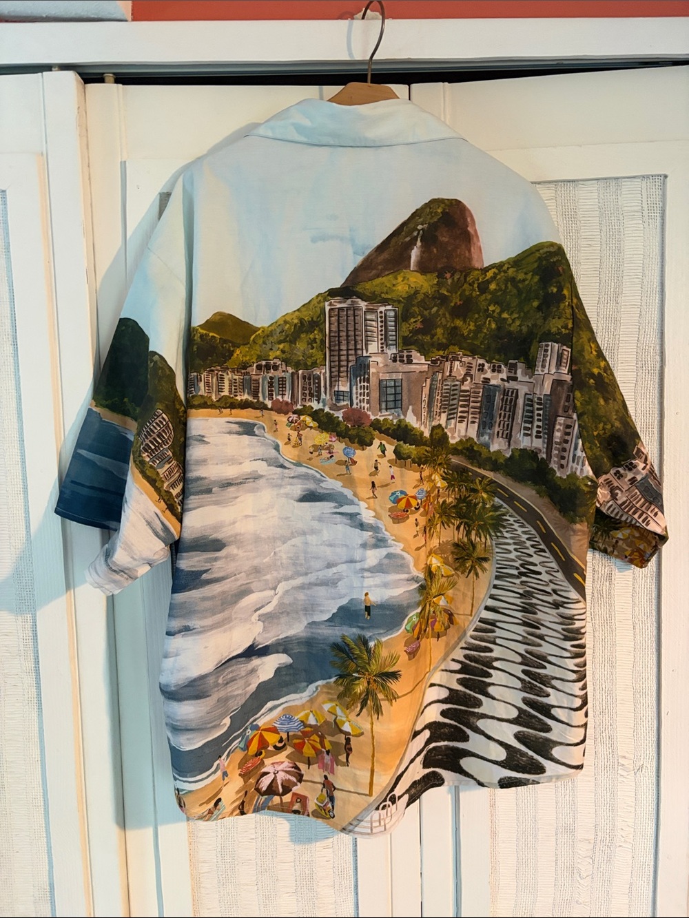 Farm Rio Copacabana Beach Multicolor Collar Neckline button up shirt size M - Picture 11 of 12